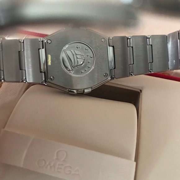 Ladies NEW Omega Constellation Watch - Picture 3 of 8